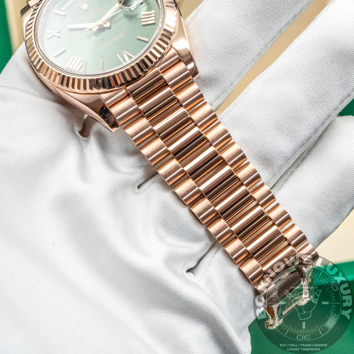 Rolex Day-Date 40 228235 40mm 18K Everose Gold Olive Green Roman Box Papers 2019