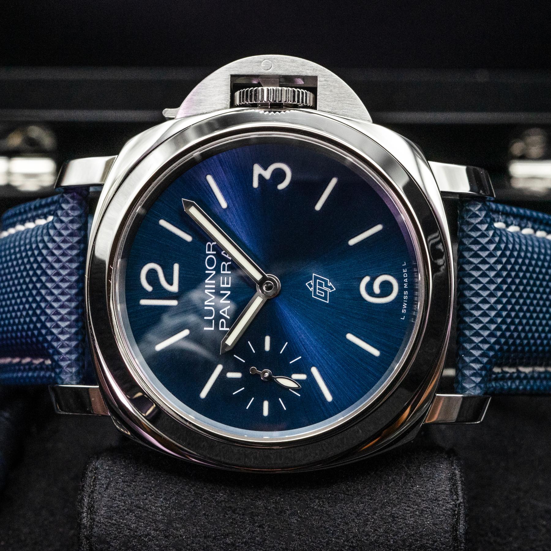 Panerai Luminor Blu Mare PAM01085 44mm Steel Blue Dial Box Papers 2021