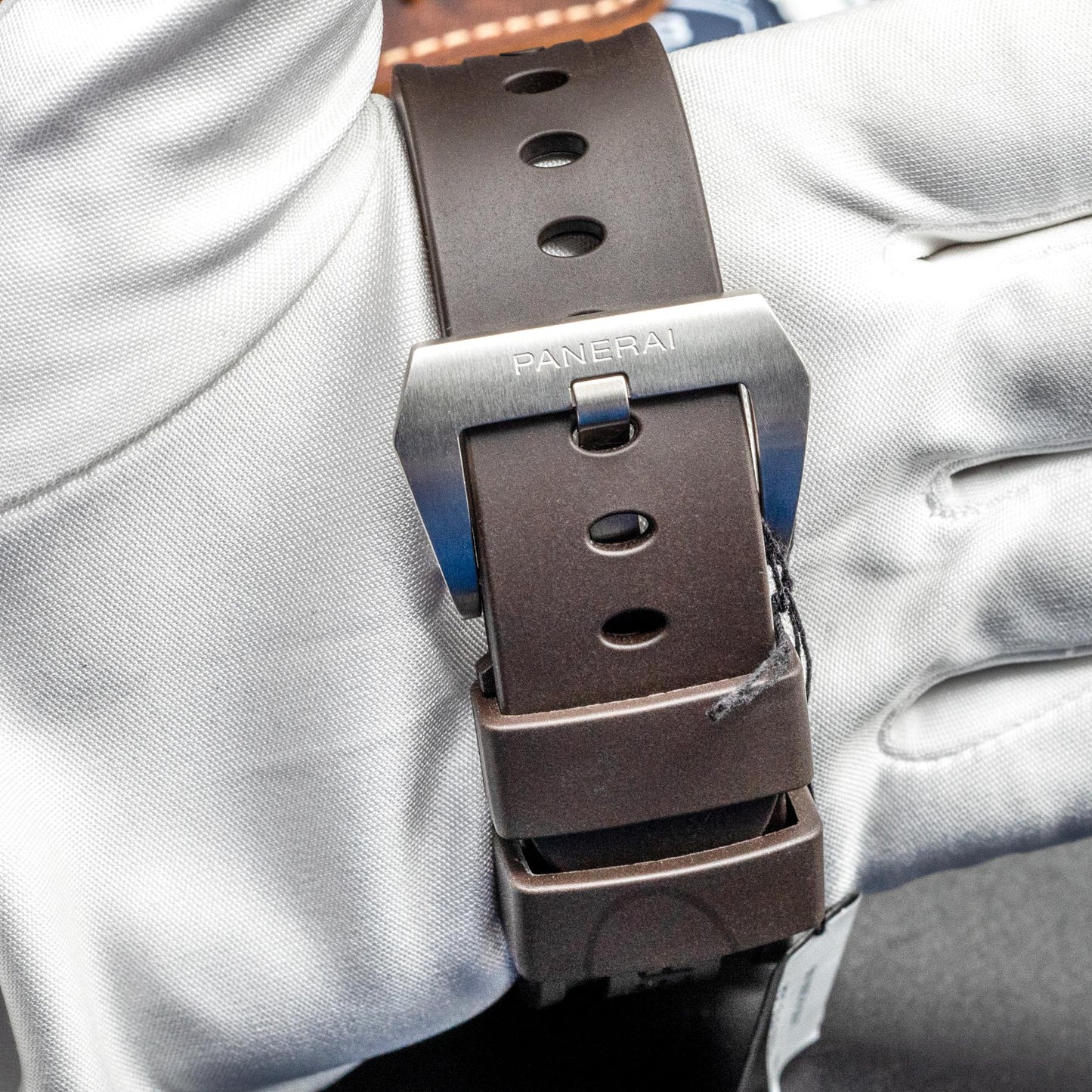 Panerai Luminor PAM01731 44mm Polished Steel Tobacco