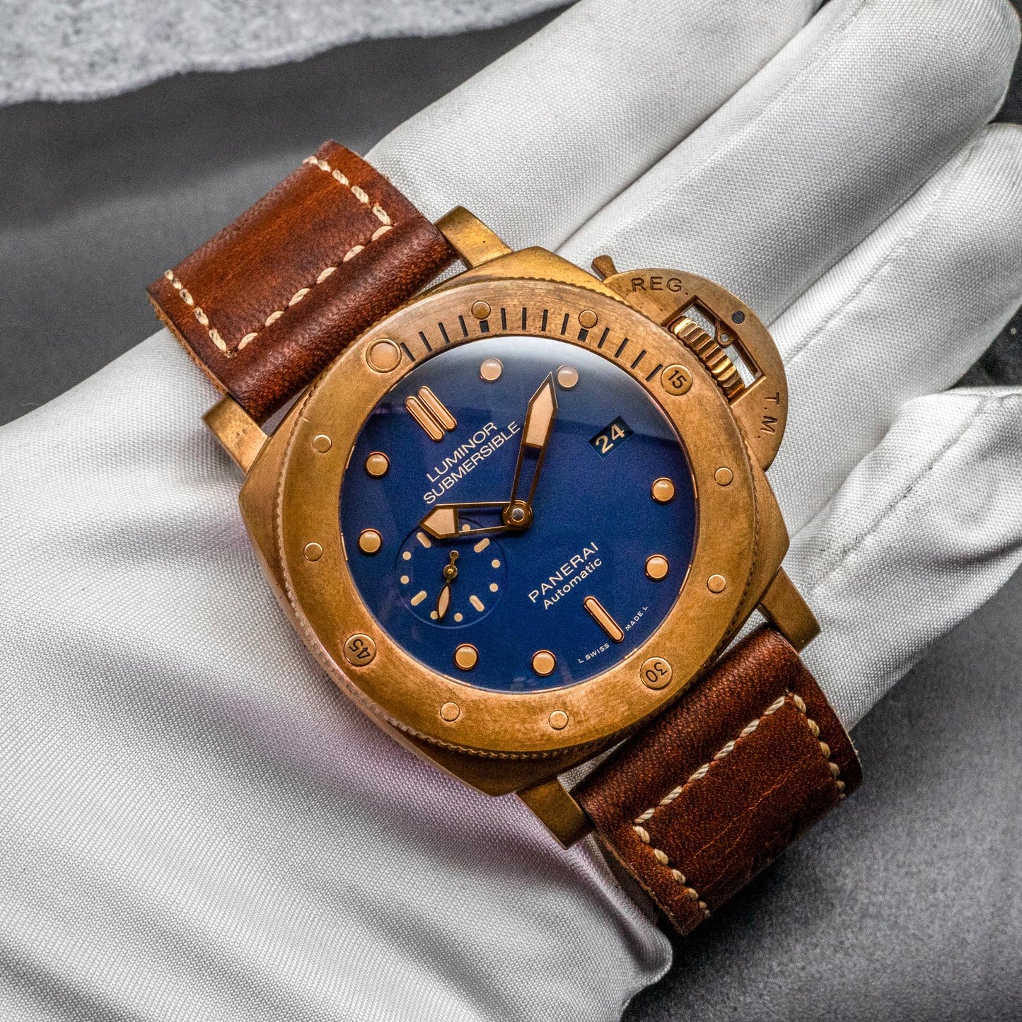 Panerai Luminor Submersible 1950 Bronzo PAM00671 47mm Blue Dial Box Papers 2017