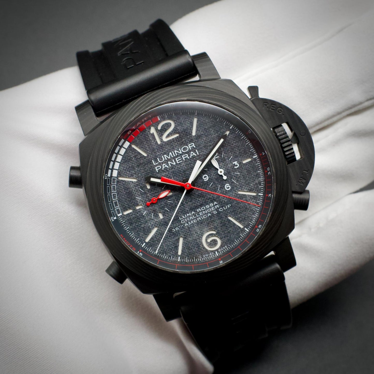Panerai PAM01038 Luminor Luna Rossa Regatta Carbotech 47mm 2021 Full Set
