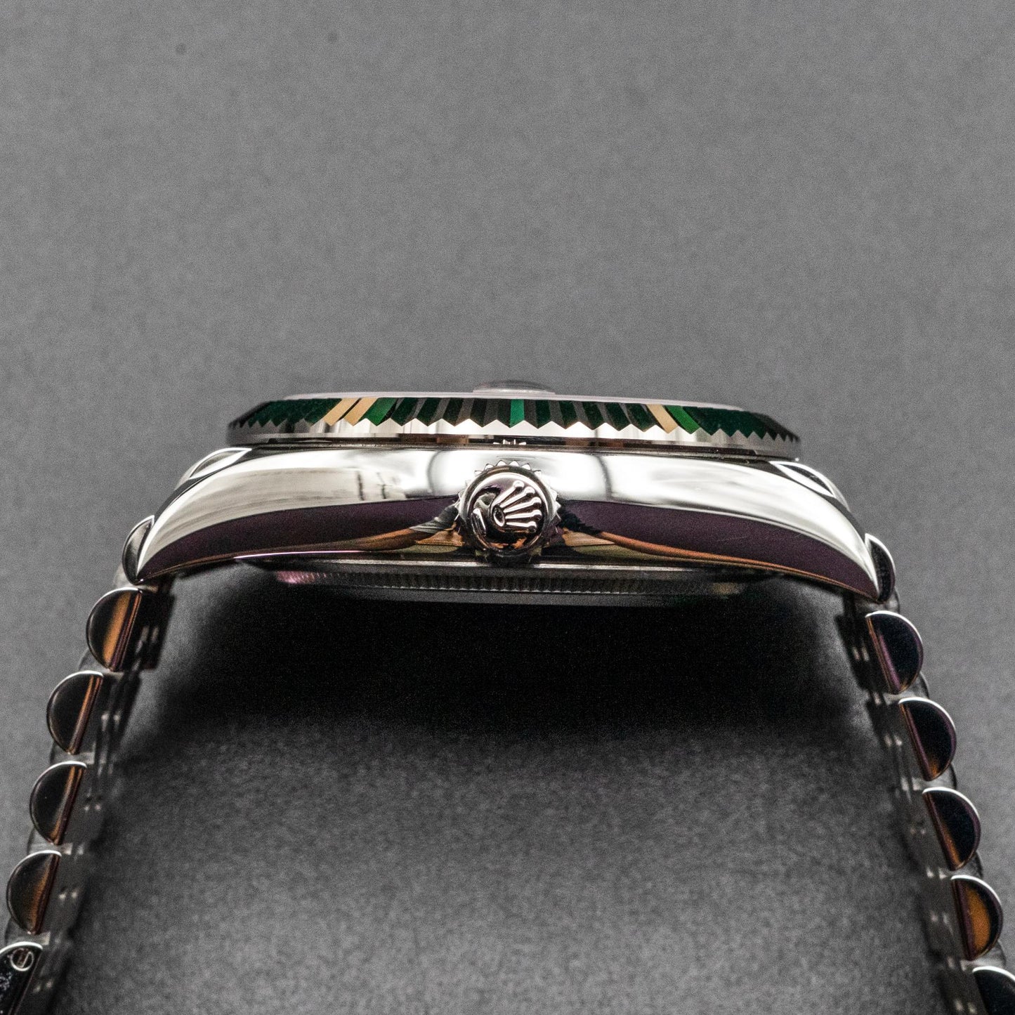 Rolex Sky-Dweller 336934 42mm White Rolesor Black Dial Jubilee Box Papers 2026