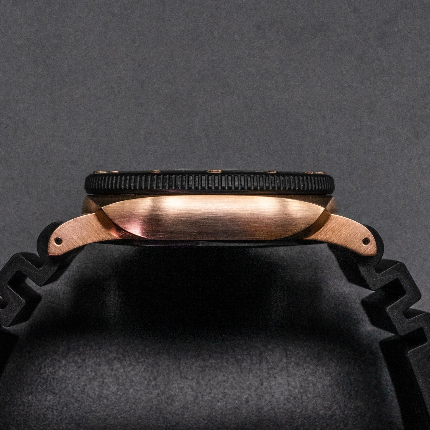 Panerai Submersible Goldtech OroCarbo PAM01070 44mm Gold Box Papers 2022