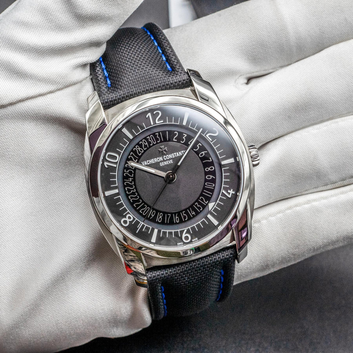 Vacheron Constantin Quai De L'Ile Date 4500S/000A-B196 Steel Black Box Papers