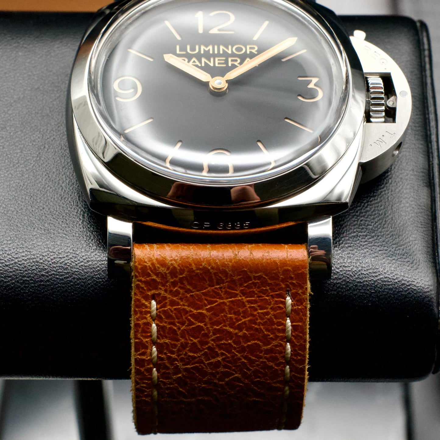 PAM00372 Black Dial