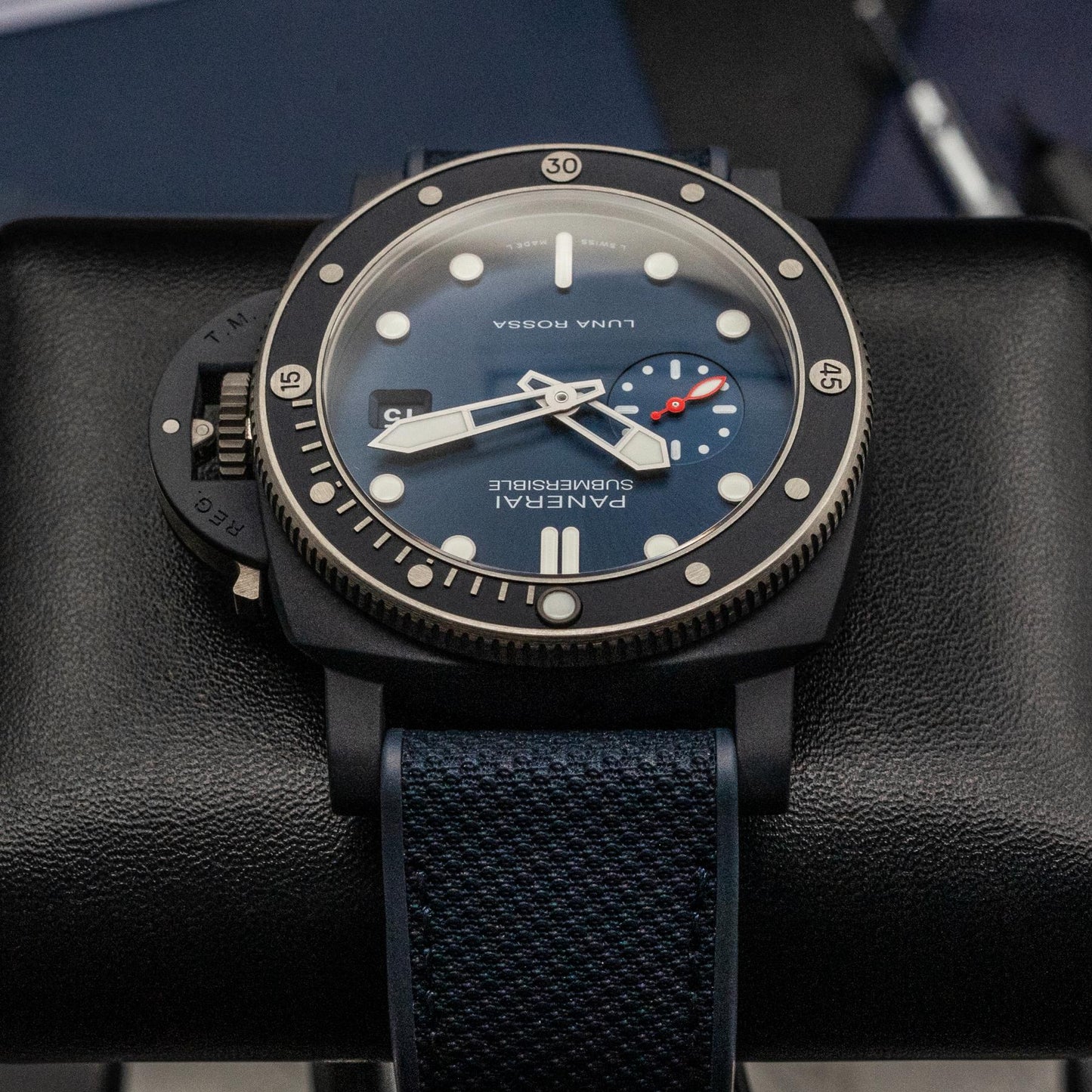 Panerai Submersible Luna Rossa PAM01466 44mm Ti-Ceramitech Blue Box Papers 2024