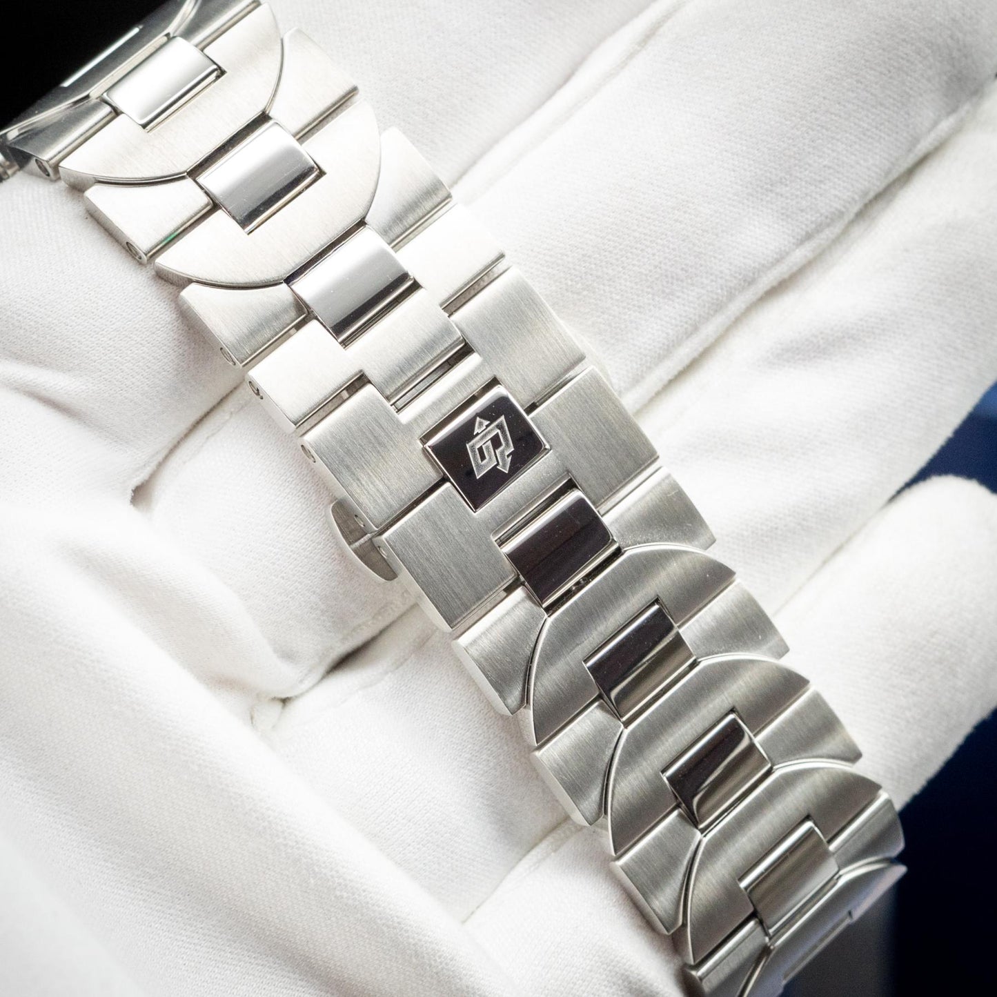 Panerai PAM01319 Luminor Due Pastello 38mm Pink Gradient Steel Bracelet