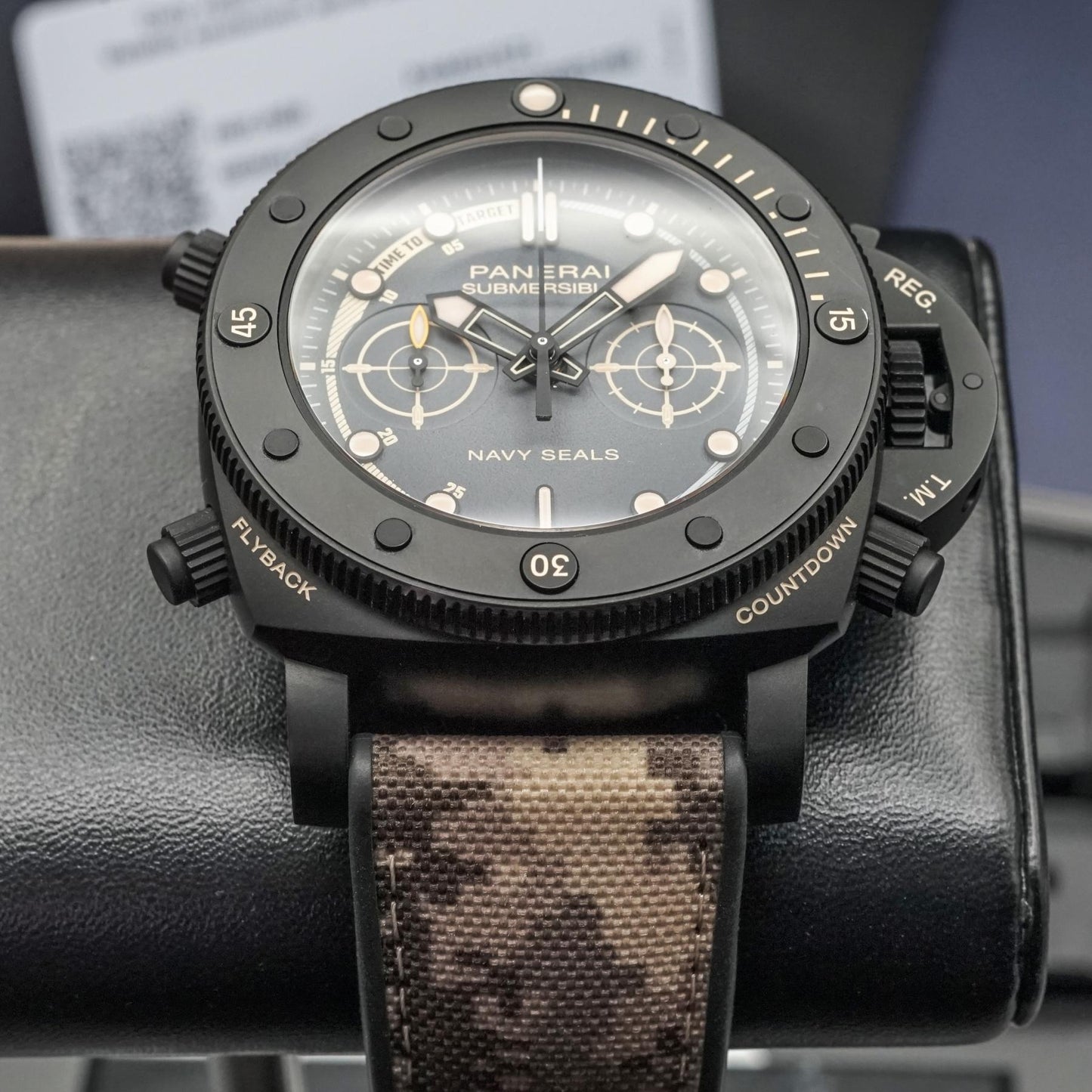 PAM01521 Submersible Chrono Navy SEALs Titanio