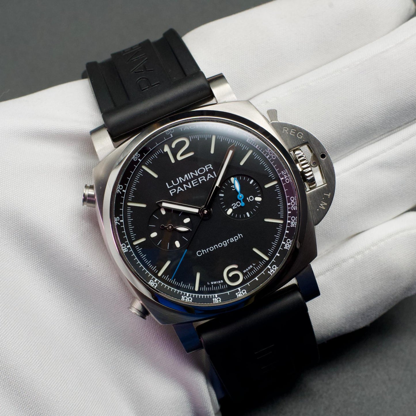 Panerai PAM01109 Luminor Chrono Steel Black Dial 44mm Box Papers