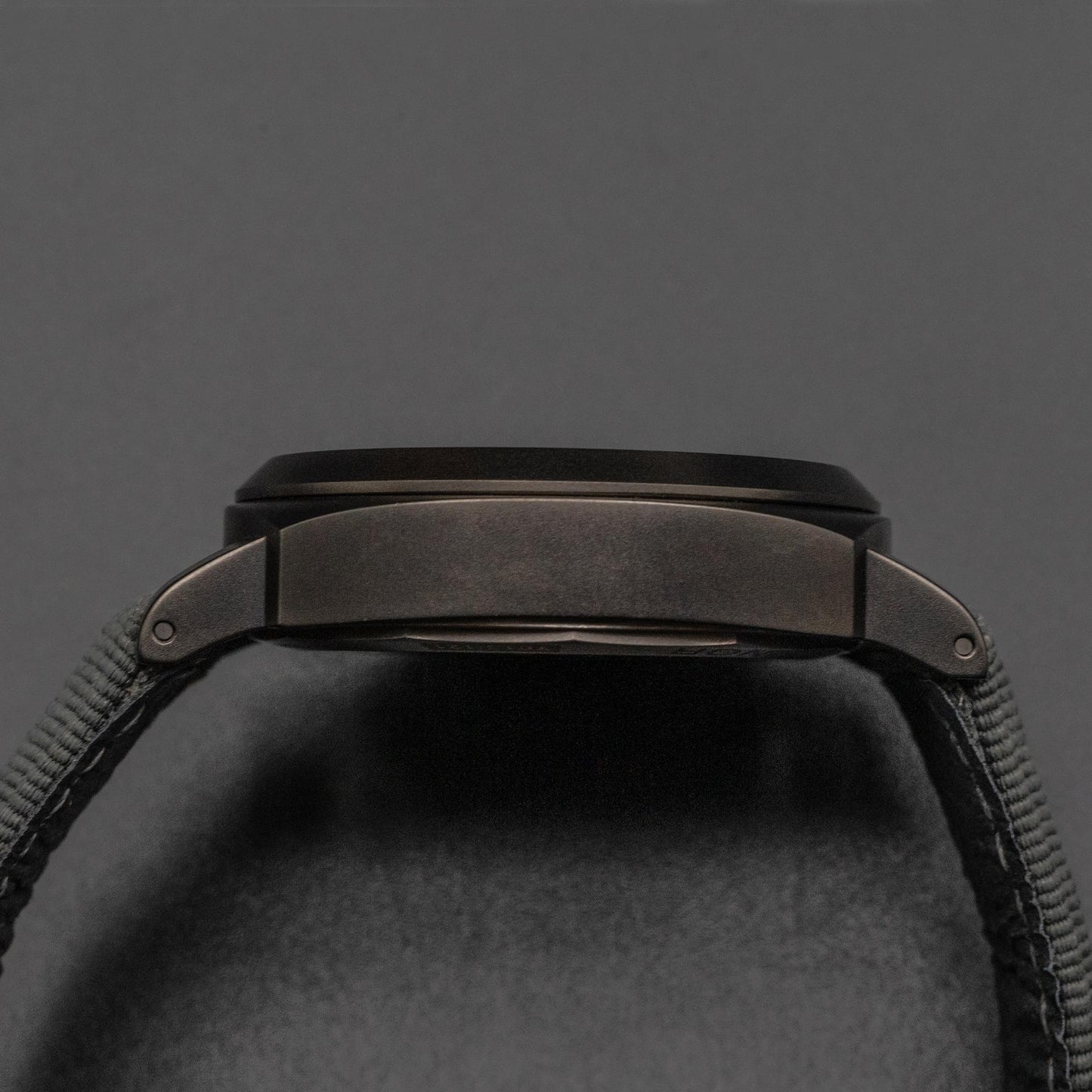 Panerai Luminor Base 8 Giorni Geneva Boutique PAM02121 Titanium LE 121