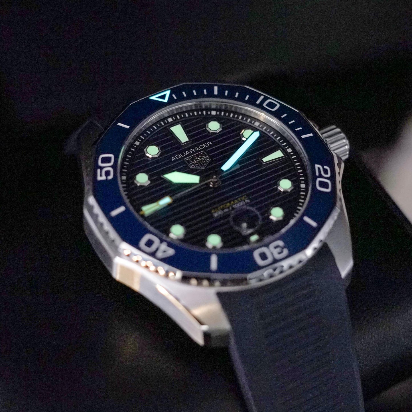 TAG Heuer Aquaracer Professional 300 43mm Blue Dial Steel Full Kit 2023