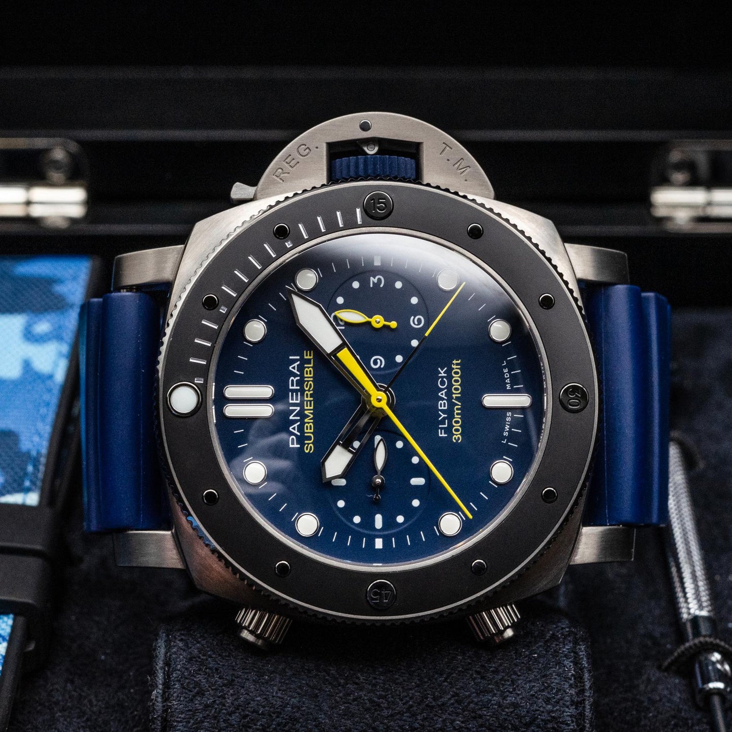Panerai Submersible Chrono Flyback Mike Horn PAM01291 47mm Titanium Box Papers 2023