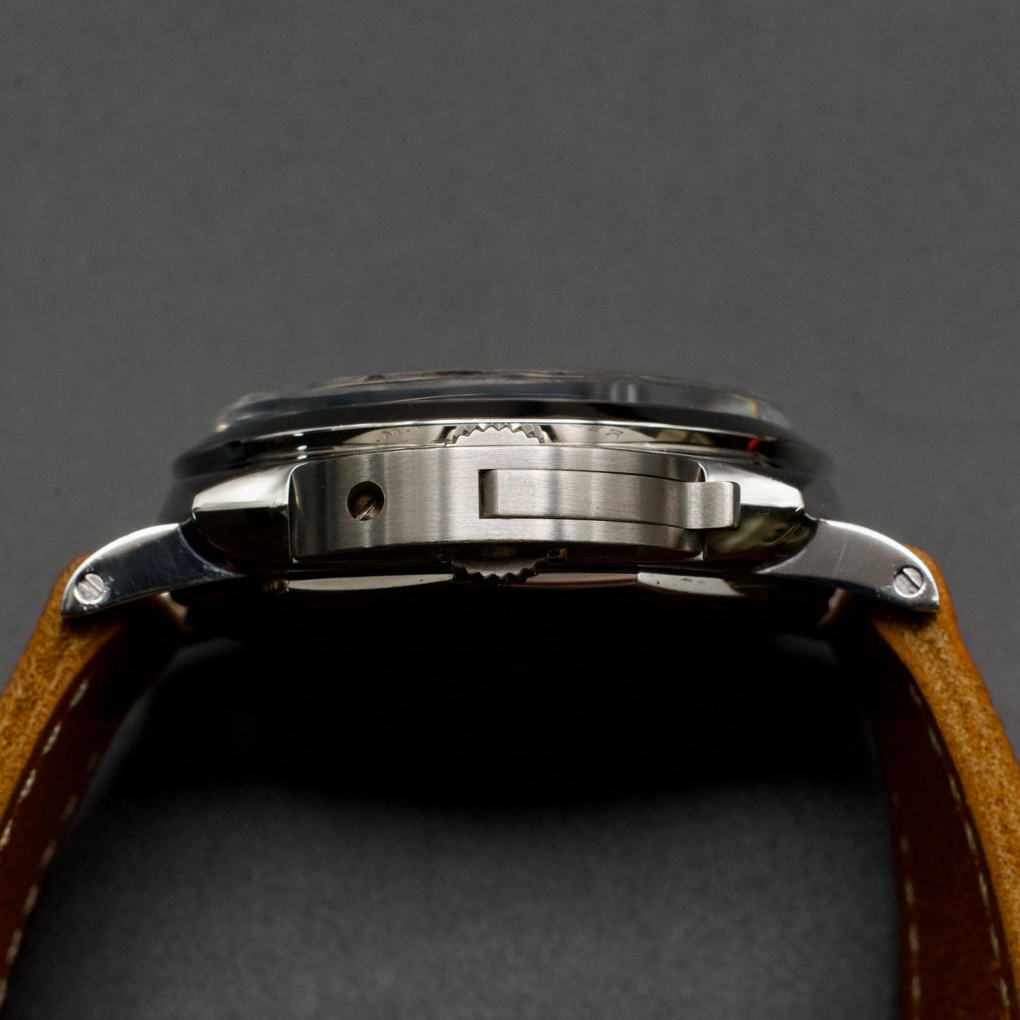 PAM00372 Black Dial