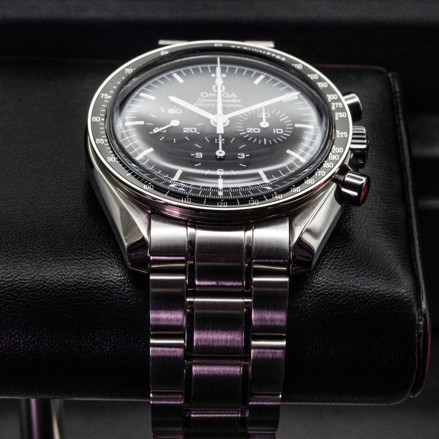 Omega Speedmaster Moonwatch Professional 311.30.42.30.01.005 Box Papers 2015