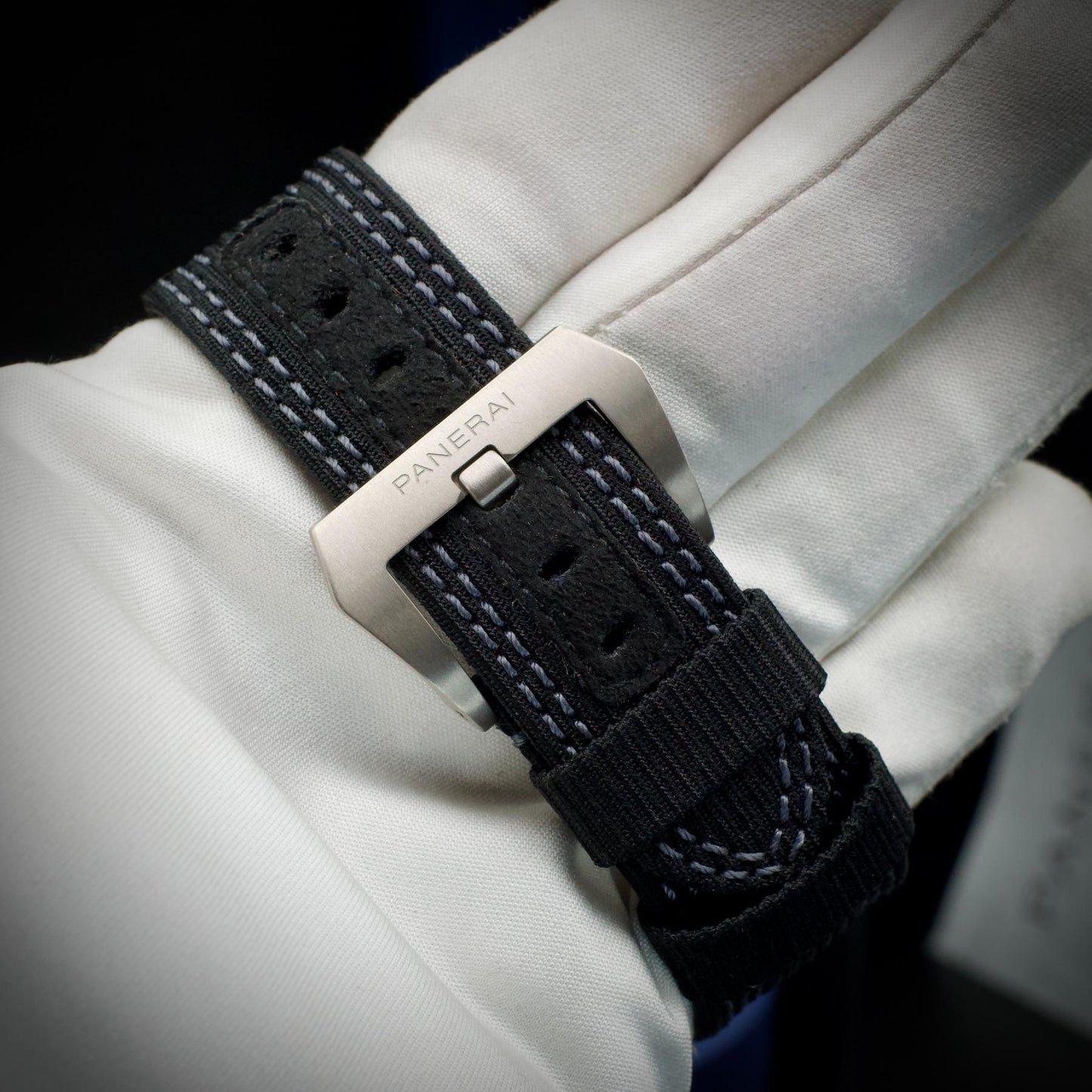 Panerai PAM00984 Mike Horn Edition Titanium Automatic Black Dial Box Straps