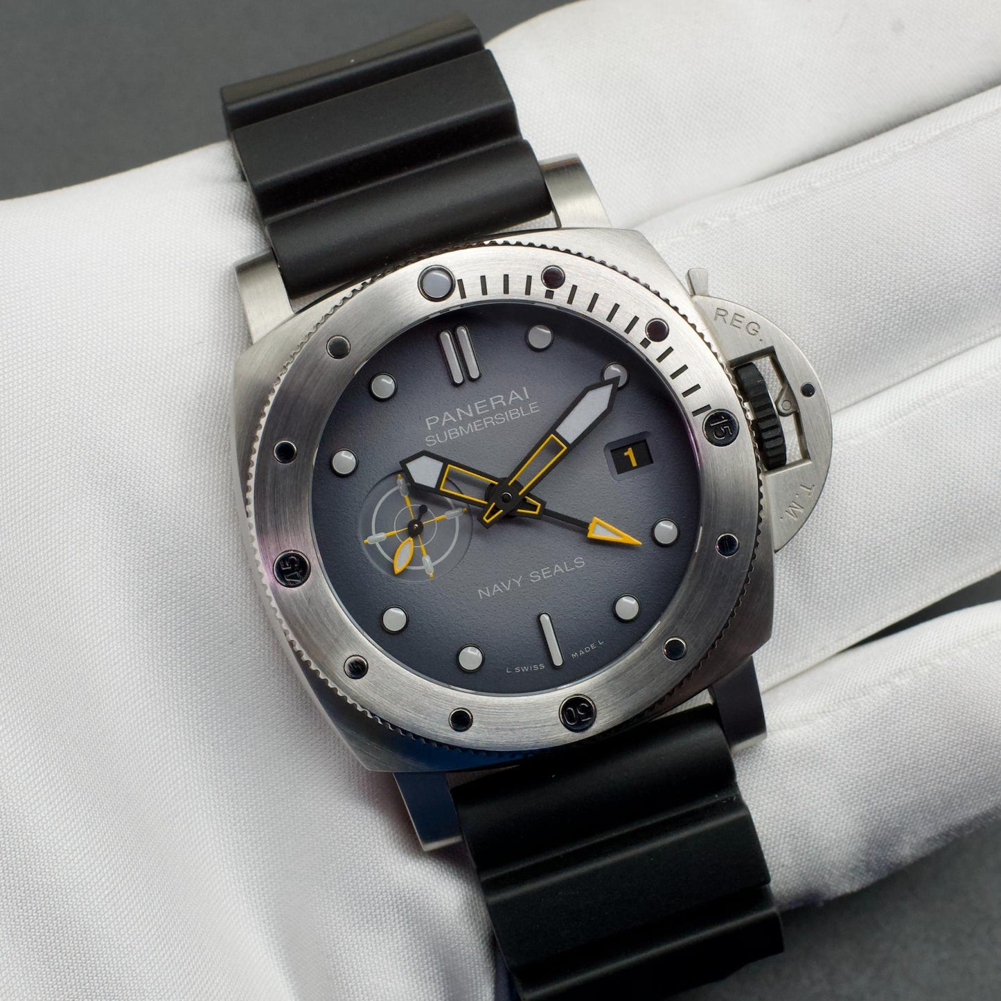 Panerai PAM01323 Submersible GMT Navy SEALs Limited Edition Steel 44mm