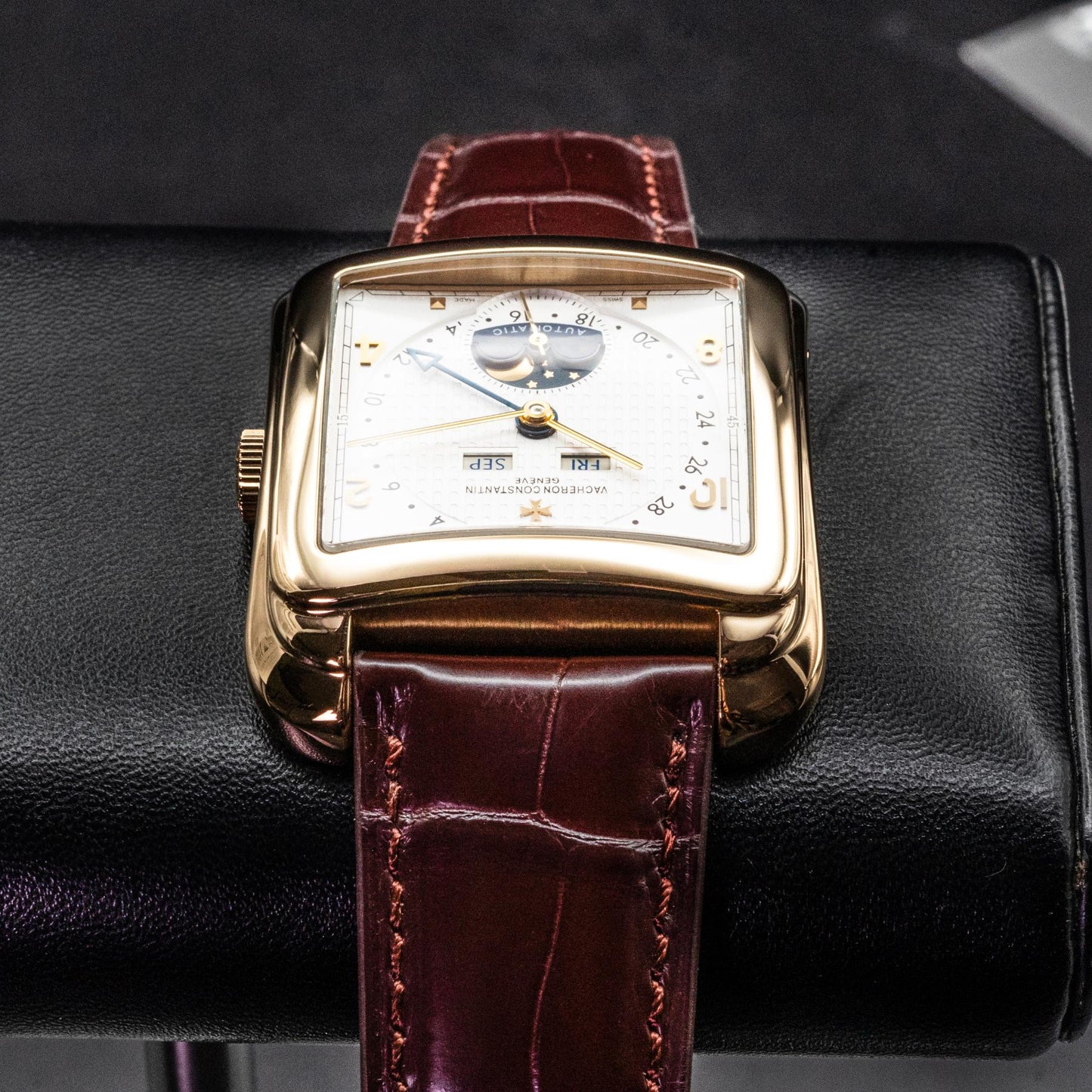 Vacheron Constantin Toledo 1952 47300 Rose Gold Silver Guilloche Dial Moonphase