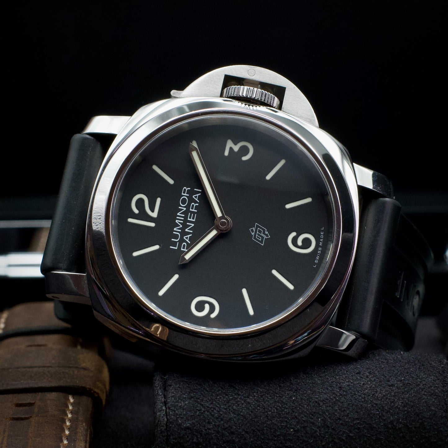 Panerai PAM01086 Luminor Base Logo 44mm Steel Black Dial 2020 Full Set