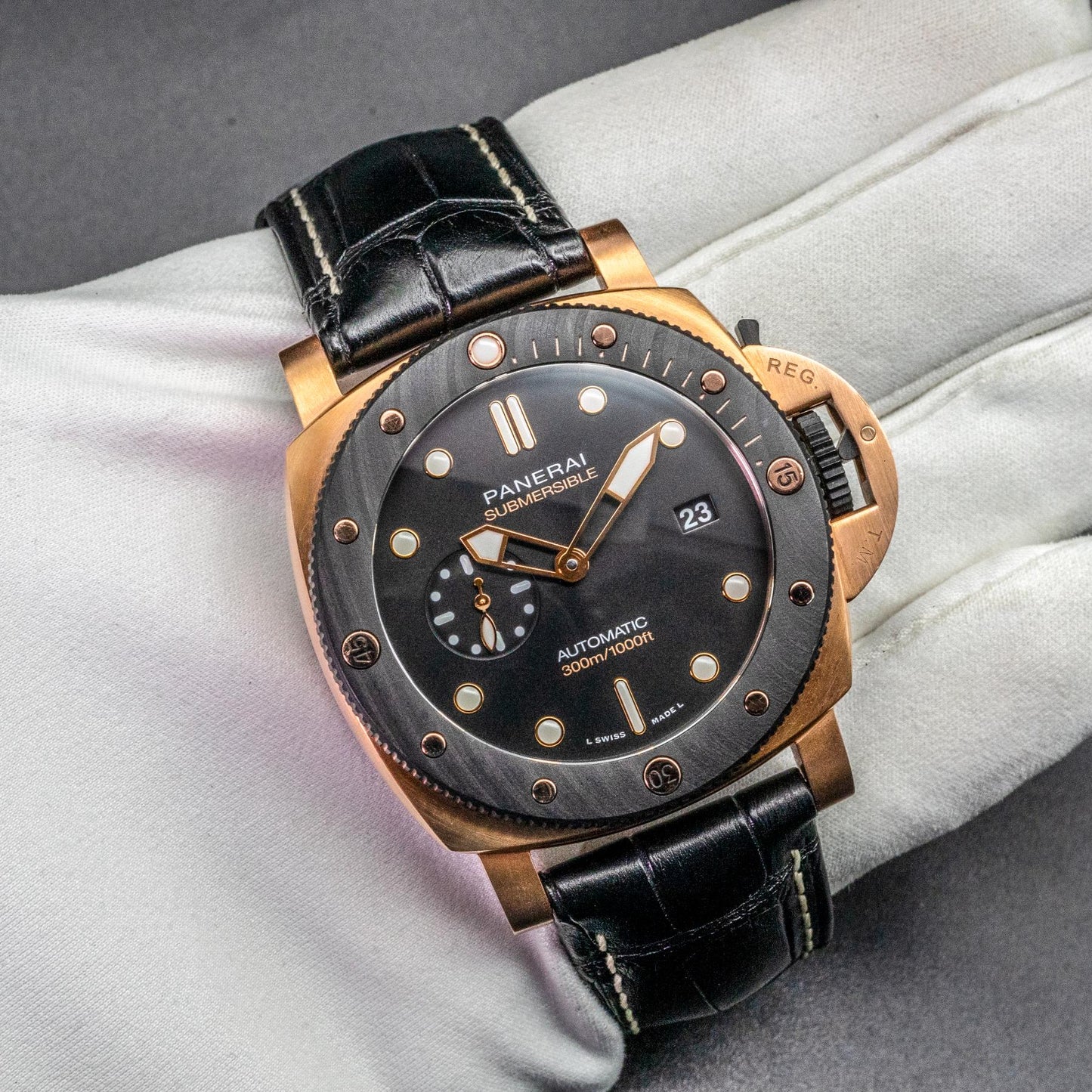 Panerai Submersible Goldtech OroCarbo PAM01070 44mm Gold Box Papers 2022