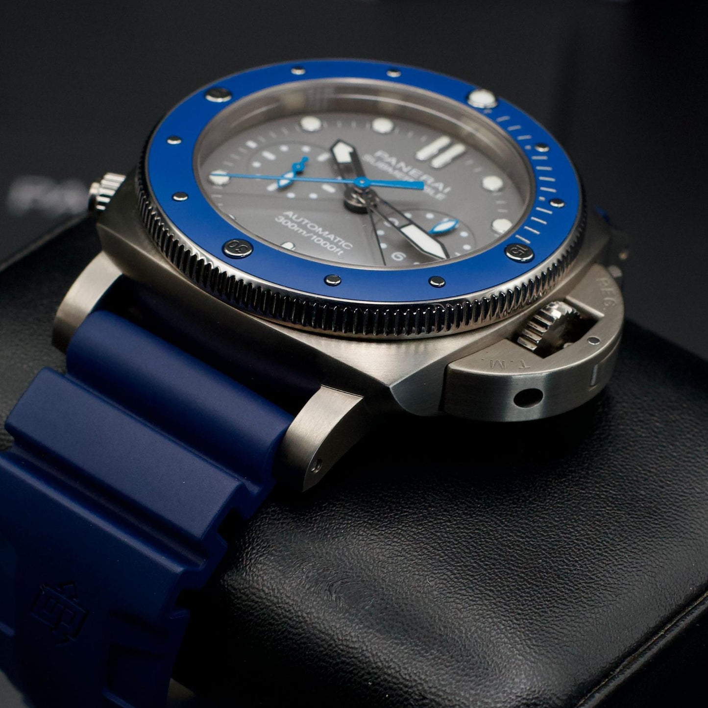 Panerai Submersible 1950 Automatic Stainless Steel Black Dial 42 PAM00982 B&P