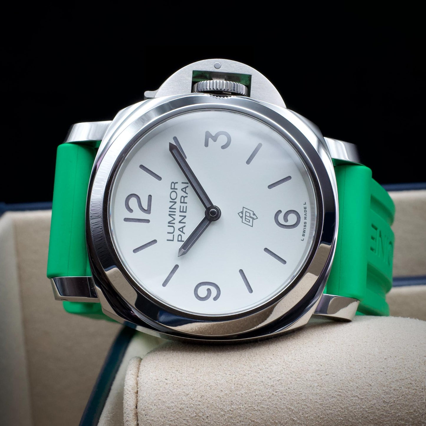 Panerai PAM01087 Luminor Base Logo 44mm Steel White Dial Full Set 2025