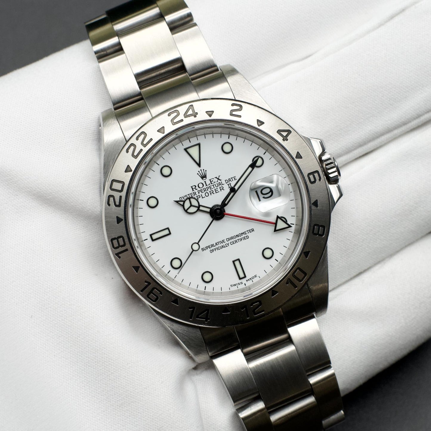 Rolex Explorer II 16570 Polar White Dial 40mm Steel Bracelet Box Year 1999