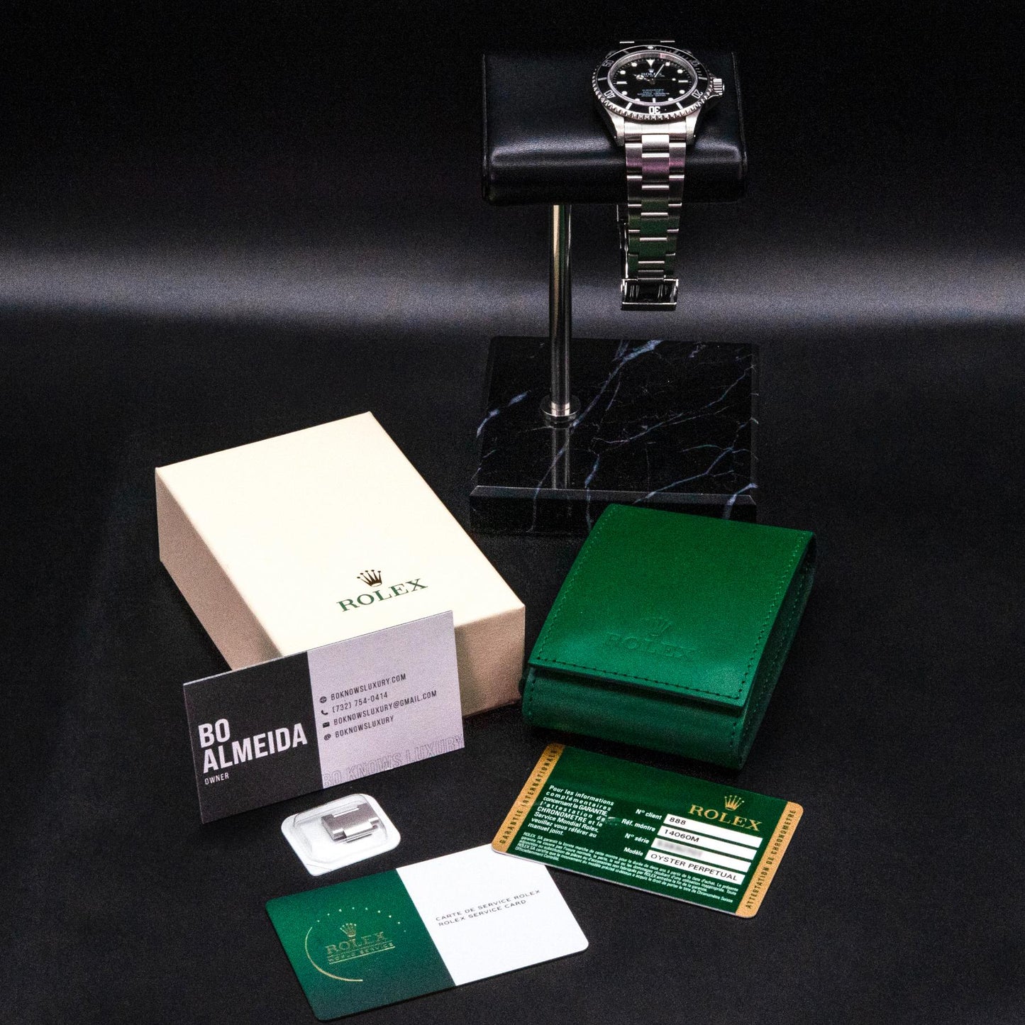 Rolex Submariner No-Date 14060M 40mm