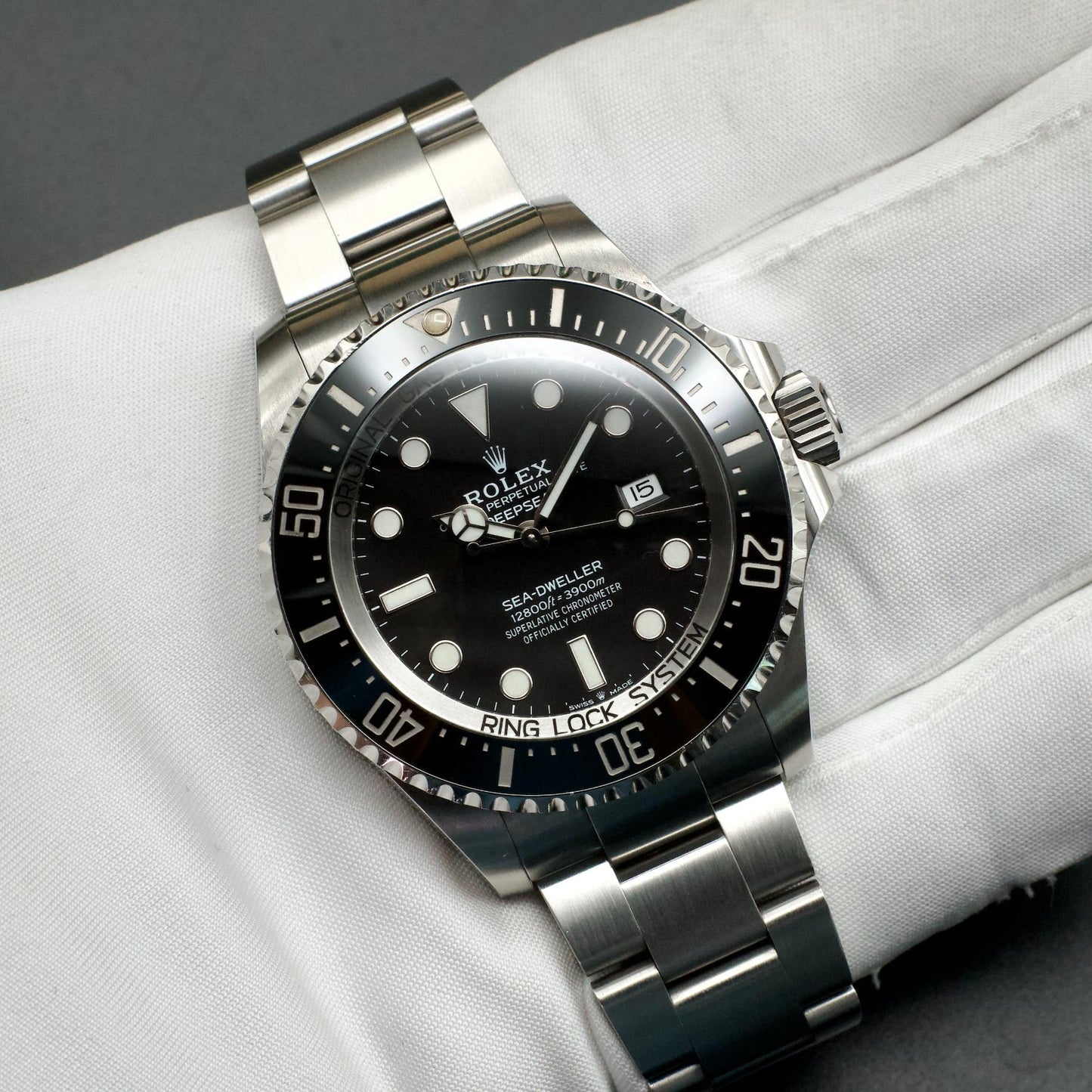 Rolex Sea-Dweller Deepsea 126660 44mm Steel Black Dial Box Papers 2018