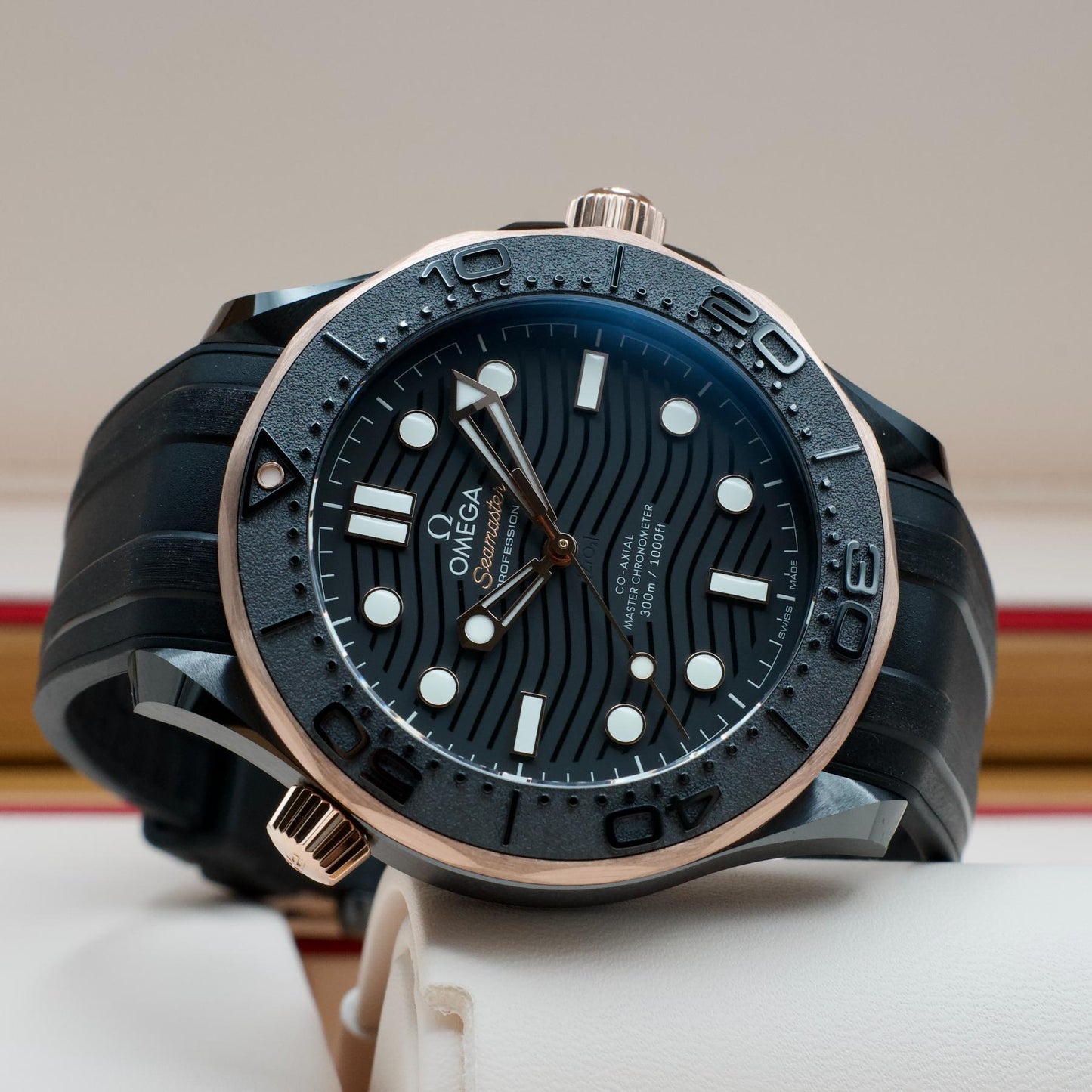 Omega Seamaster 300M 210.62.44.20.01.001 Ceramic Sedna Gold 43.5mm Mint 2025